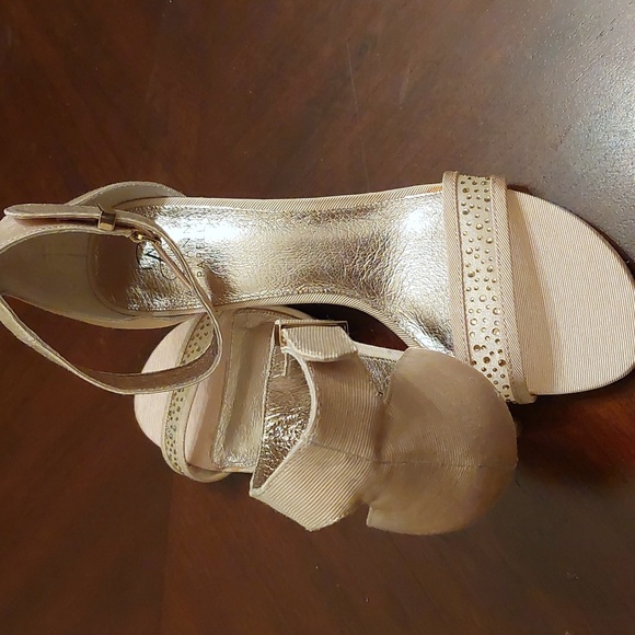 Adrianna Papell Avril Blush - Picture 4 of 11